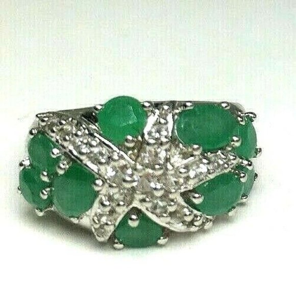 Emerald and Sterling Silver Ring Size 6 - Picture 2 of 12